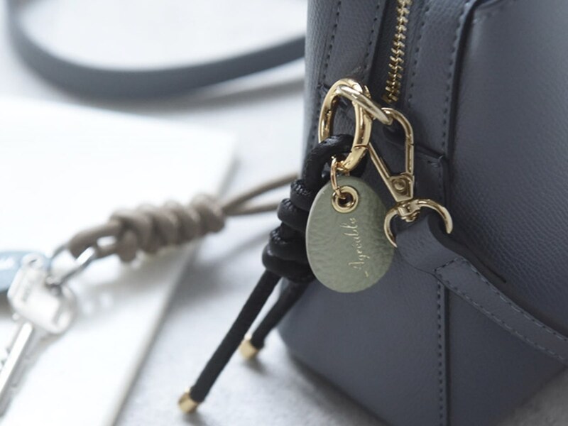 【検証】Agreable牛革チャームはどんなバッグにも合うのか！？スタッフが私物バッグで試してみました