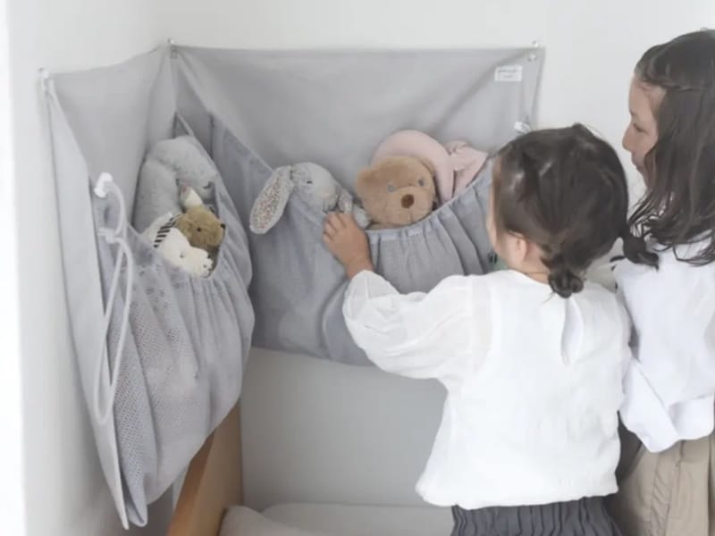 『増え続けるぬいぐるみ問題』に、目からウロコの収納スペース発見!インスタグラマーさんも活用中の新収納とは?