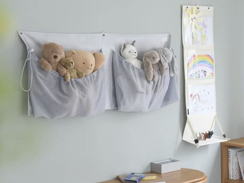 『増え続けるぬいぐるみ問題』に、目からウロコの収納スペース発見!インスタグラマーさんも活用中の新収納とは?