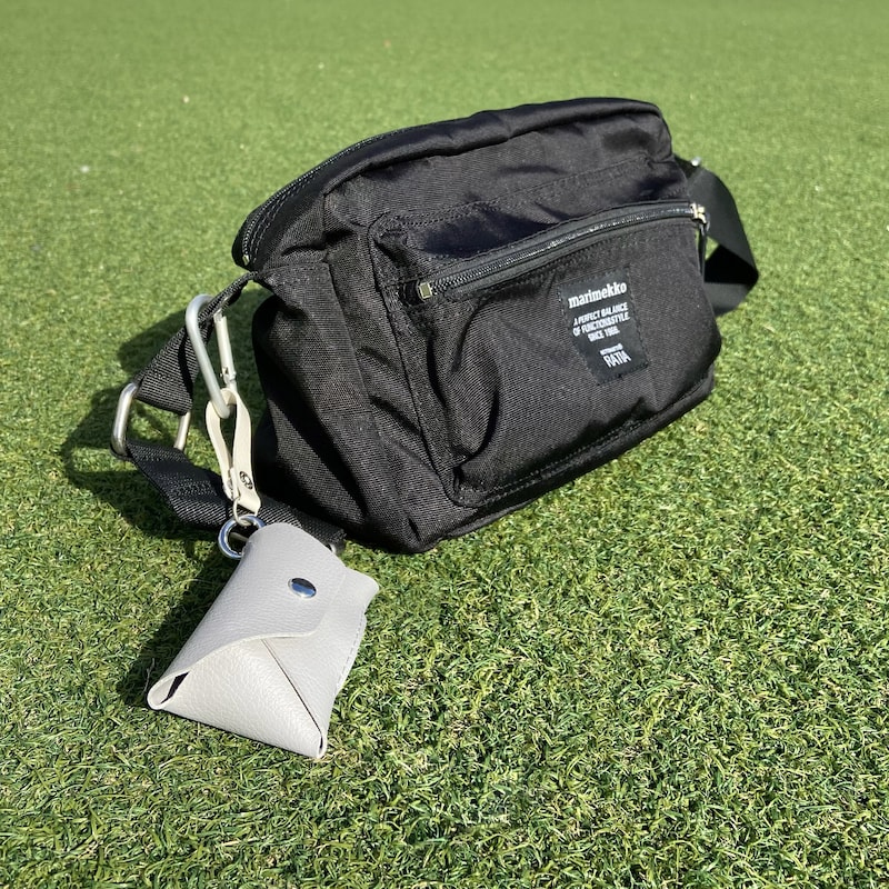 うっかり忘れない、チャーム感覚の「bon moment フェイクレザー携帯ゴミ袋ケース」