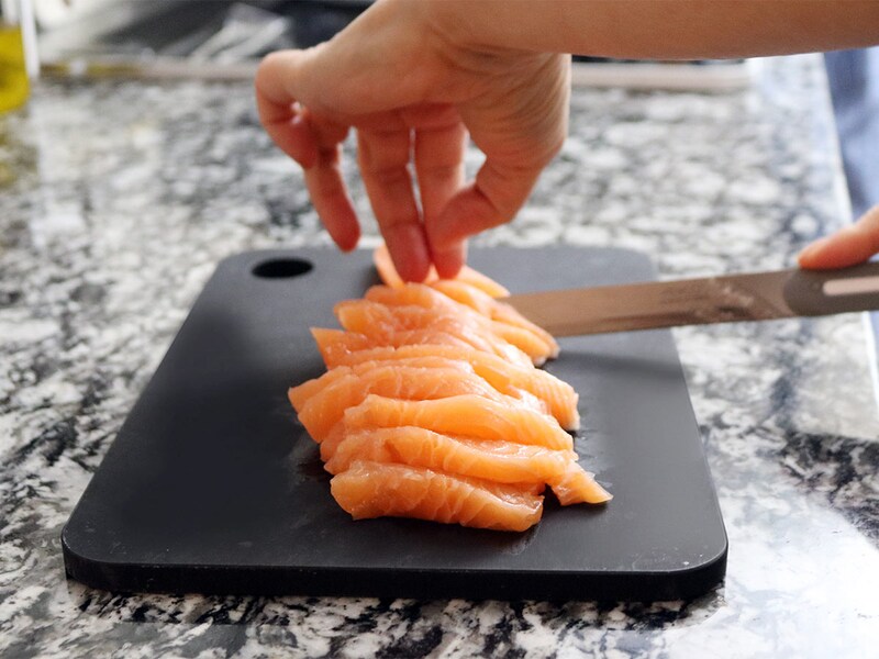 包丁を出すほどでもない「ちょい切り」からガッツリお肉まで。スタッフがずーっと使い続けてる「テーブルナイフ」