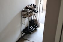 【単身・マンション・戸建て】ライフスタイル別、スタッフのリアルレポ『奥行き19.5cmシェルフ』をここで使いました