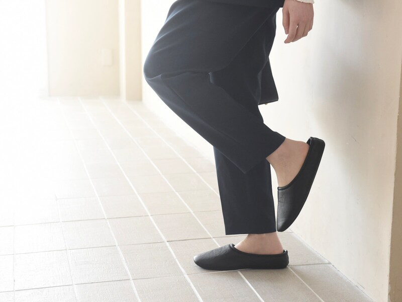 入園・入学式スタイルをキレイに見せたい！ママの願いを「+3cm」に込めたインヒール入り携帯スリッパが遂に完成