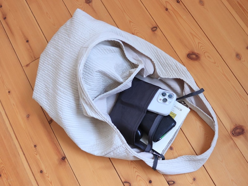 バッグごちゃ～…に悩むスタッフ3名が実践！『吊り下げポケット』ちょい足しで、日々の快適指数アップ