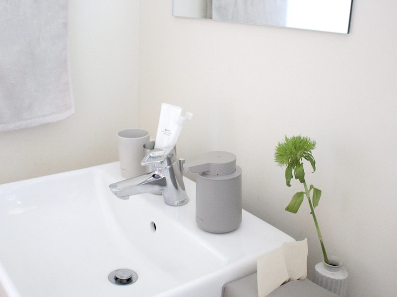 手を洗うたびに「これ、いいな」。暮らしにコロンと寄り添う自動式ディスペンサー