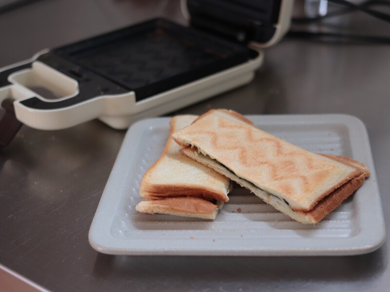 話題の『レンチンホットサンド』に何入れる？スタッフのお気に入りレシピ＆使用レポ発表会