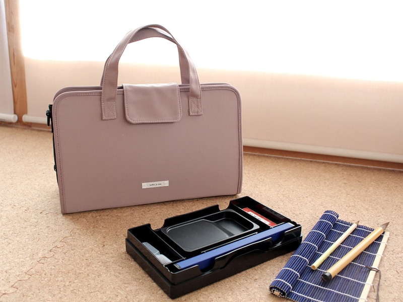 春から小3、はじめての習字に。くすみカラーで特別感「クッカヤプー 書道セット」