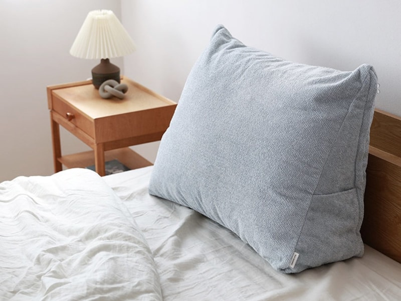 布団収納スペースにお困りの人、集まれ!『背もたれになる布団収納ケース』がIGさんのお家でも活躍中