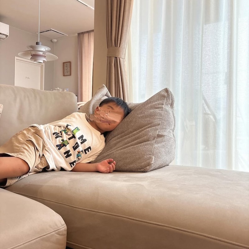 布団収納スペースにお困りの人、集まれ!『背もたれになる布団収納ケース』がIGさんのお家でも活躍中