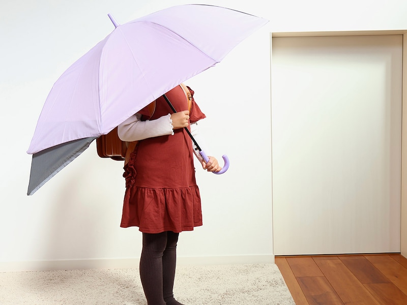 雨の日も元気に登校。ランドセルが濡れない「kukka ja puuのトランスフォーム傘」