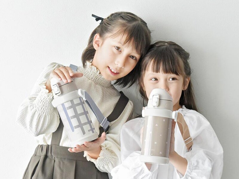 うちの子にはどのサイズ?子どもの成長に合わせて選べる水筒&カバー【インスタグラマーさんのもの選び】