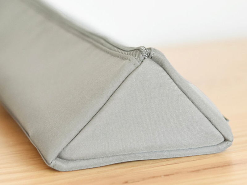 『バタバタの朝・散らかる洗面所』を卒業したい方へ。スタッフの太鼓判、耐熱300℃ヘアアイロンポーチを！