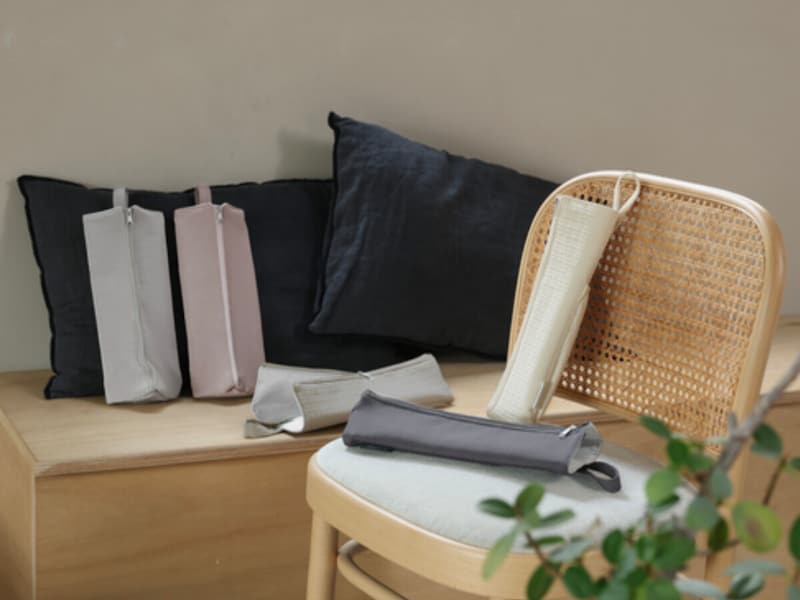 『バタバタの朝・散らかる洗面所』を卒業したい方へ。スタッフの太鼓判、耐熱300℃ヘアアイロンポーチを！