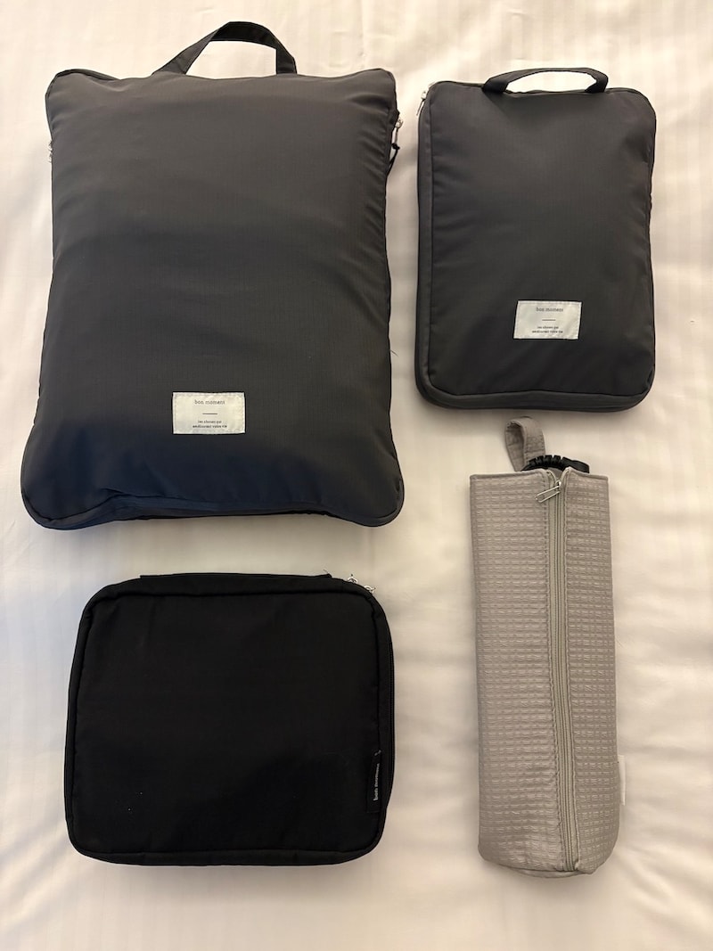 『バタバタの朝・散らかる洗面所』を卒業したい方へ。スタッフの太鼓判、耐熱300℃ヘアアイロンポーチを！