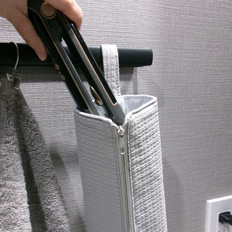 『バタバタの朝・散らかる洗面所』を卒業したい方へ。スタッフの太鼓判、耐熱300℃ヘアアイロンポーチを！