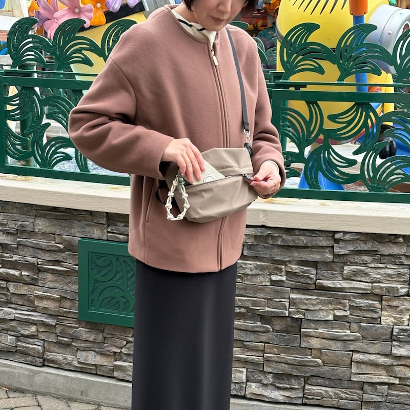 バイヤーの休日に密着、お供したのはフラットなのにたっぷり大容量！ママカルショルダー