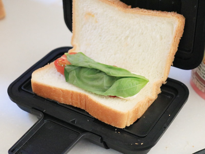 今日は何いれる？レンチンできる「ホットサンドメーカー」で作るアレンジレシピ４選