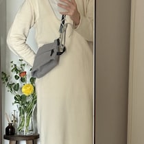 バイヤーの休日に密着、お供したのはフラットなのにたっぷり大容量！ママカルショルダー