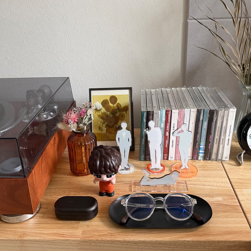 お店のディスプレイ術をサラッと再現！飾れる2段ツリーで、スタッフの「大好きなもの」に特等席を。