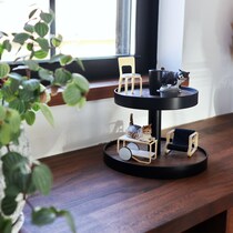 お店のディスプレイ術をサラッと再現！飾れる2段ツリーで、スタッフの「大好きなもの」に特等席を。