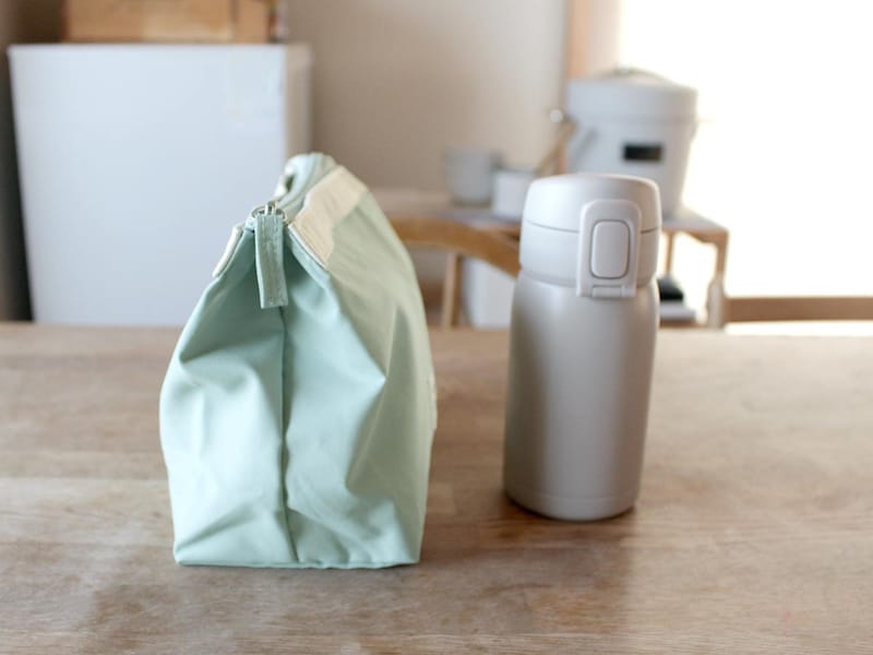 春からの学童弁当に。しっかり入るのにかさばらない!持ち手すっきりランチバッグ