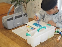 届いたその日からすぐ使える！シンプルで高学年まで使える「絵の具セット」