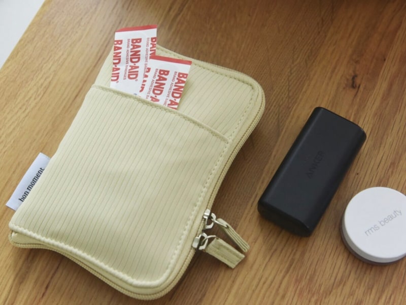 花粉症さんの救世主かも！目薬がすぐ見つかる＆薬の補充もラクな「手帳型ポーチ」にIGさんも高評価