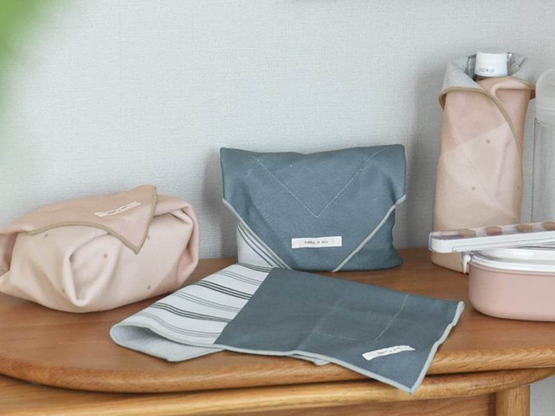 通学弁当も学童弁当も◎ピタッと包める保冷クロスで『お弁当準備ラクちん化』にスタッフが挑戦！