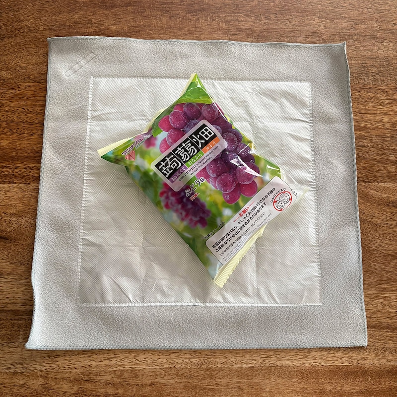 通学弁当も学童弁当も◎ピタッと包める保冷クロスで『お弁当準備ラクちん化』にスタッフが挑戦！