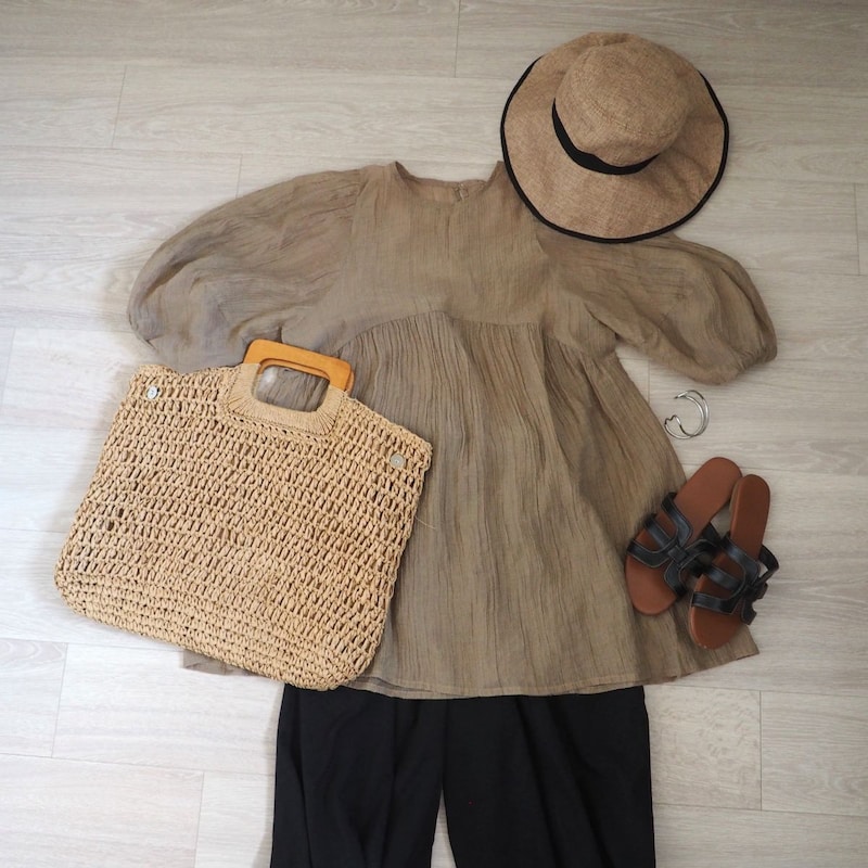 毎日使いにちょうどいい。首後ろまでカバーできる「ジュート風ハット」