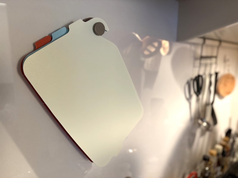 見た目はクール、機能はガッチリ!強力吸盤の「真空フック」をスタッフ宅で使ってみた【第二弾】