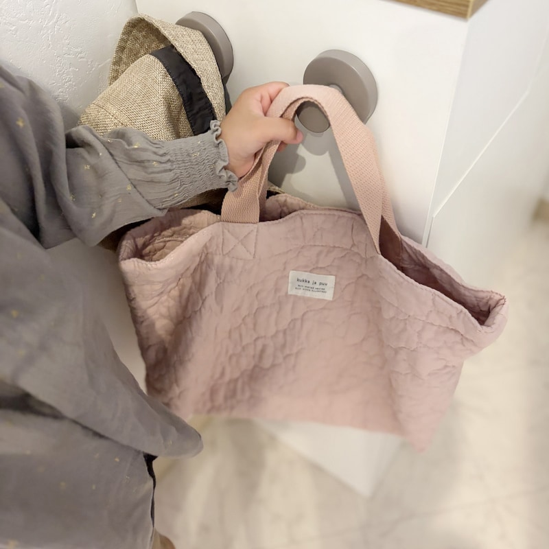 見た目はクール、機能はガッチリ!強力吸盤の「真空フック」をスタッフ宅で使ってみた【第二弾】