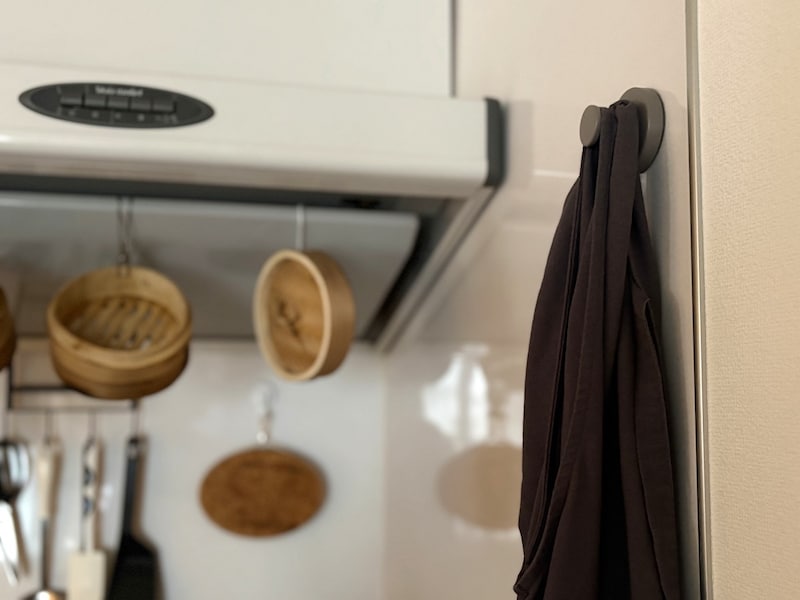 見た目はクール、機能はガッチリ!強力吸盤の「真空フック」をスタッフ宅で使ってみた【第二弾】