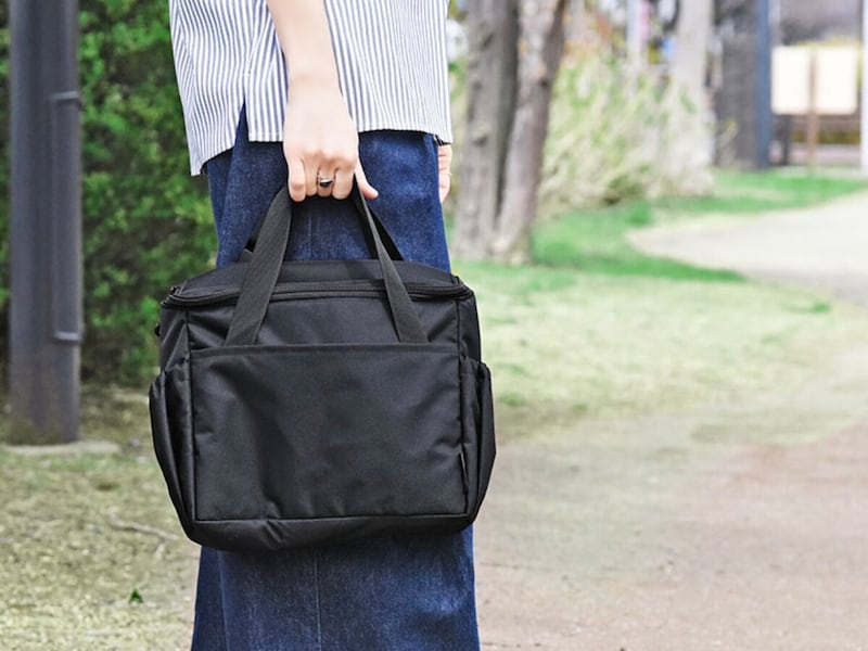 車に浮かせる冷蔵庫!?夏の長距離ドライブにも頼れる保冷バッグで、帰省やレジャーをもっと楽しく!