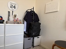 中学生の朝の身支度をスムーズに、洗練＆コンパクトなコートハンガー
