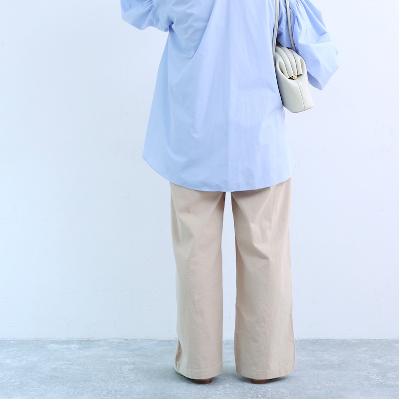 ナチュラル服を着回したい。コットンリネンでさらり快適、スタッフのイチ推し『ベイカーパンツ』
