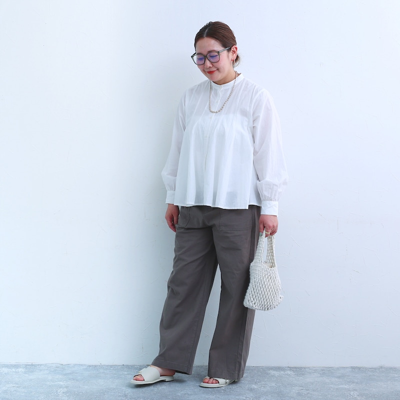 ナチュラル服を着回したい。コットンリネンでさらり快適、スタッフのイチ推し『ベイカーパンツ』