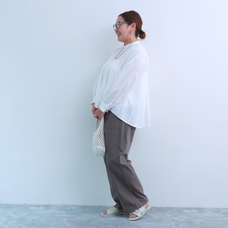 ナチュラル服を着回したい。コットンリネンでさらり快適、スタッフのイチ推し『ベイカーパンツ』
