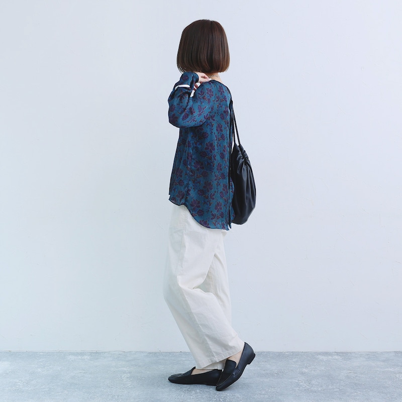 ナチュラル服を着回したい。コットンリネンでさらり快適、スタッフのイチ推し『ベイカーパンツ』