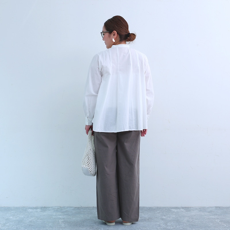 ナチュラル服を着回したい。コットンリネンでさらり快適、スタッフのイチ推し『ベイカーパンツ』
