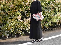 暑い日もさらっと過ごせる、ひんやり素材のセットアップ