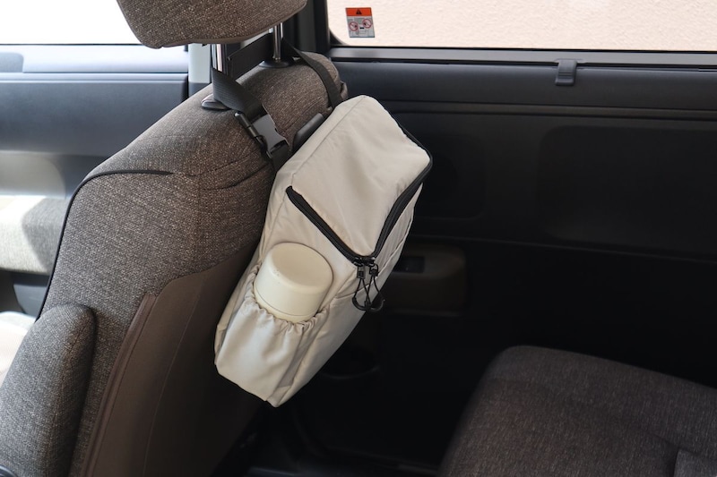 あつ〜い車内の心強い味方!「浮かせる車の冷蔵庫」スタッフたちはこんなシーンで使っています