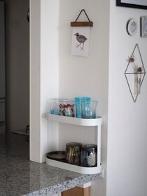 収納の困りごとを助けてくれる！暮らしに馴染む「2段ラック」でおうちを整えました