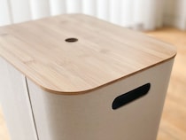 「荷物の一時置きに キャスター付き収納」は、フタあり派？なし派？