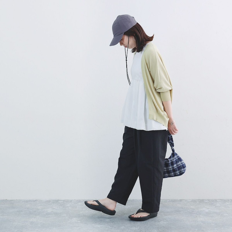 こっそりムレ対策できる、隠れメッシュパンツ。夏の新作をスタッフが着回し！