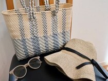 実用的でサステナブル。大人の夏コーデにプラスしたい「Moonbirdのメルカドバッグ」
