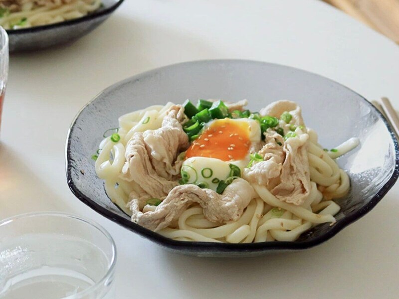 見た目も涼しげ!ひんやり麺にぴったりな「ガラスの深ボウル」インスタグラマーさんはこんなメニューで愛用中