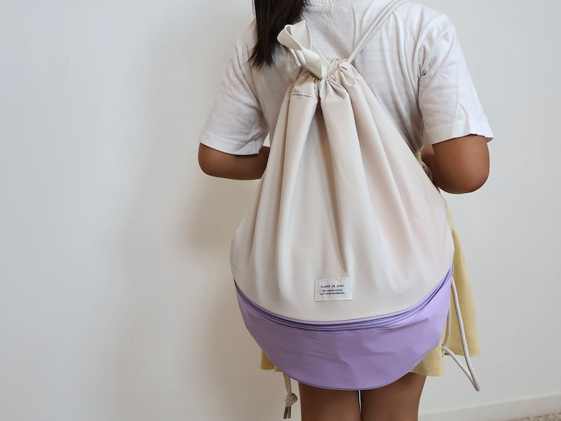学校のプール授業に、夏のレジャーに。小学生のプールバッグはナップザック型がイチオシです。