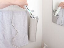 熱々ヘアアイロンが0秒収納！サニタリーに馴染む、ワッフル織の耐熱300℃ポーチ