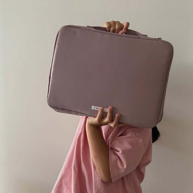 夏休みの帰省や旅行に！子どもを退屈させない秘密道具「お絵描きバッグ」【インスタグラマーさんのもの選び】